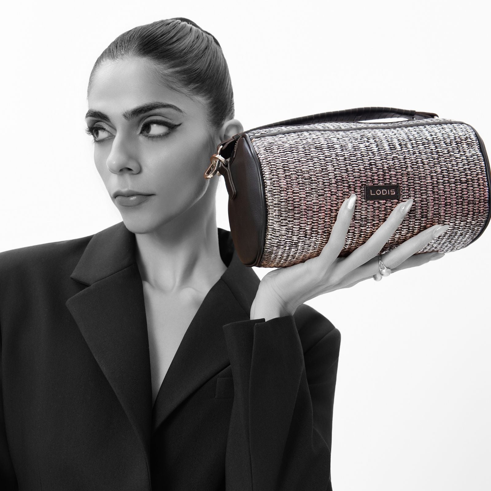 Ana Raffia Drum Bag