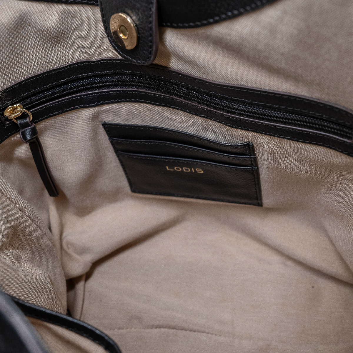 CERES HOBO - BLACK