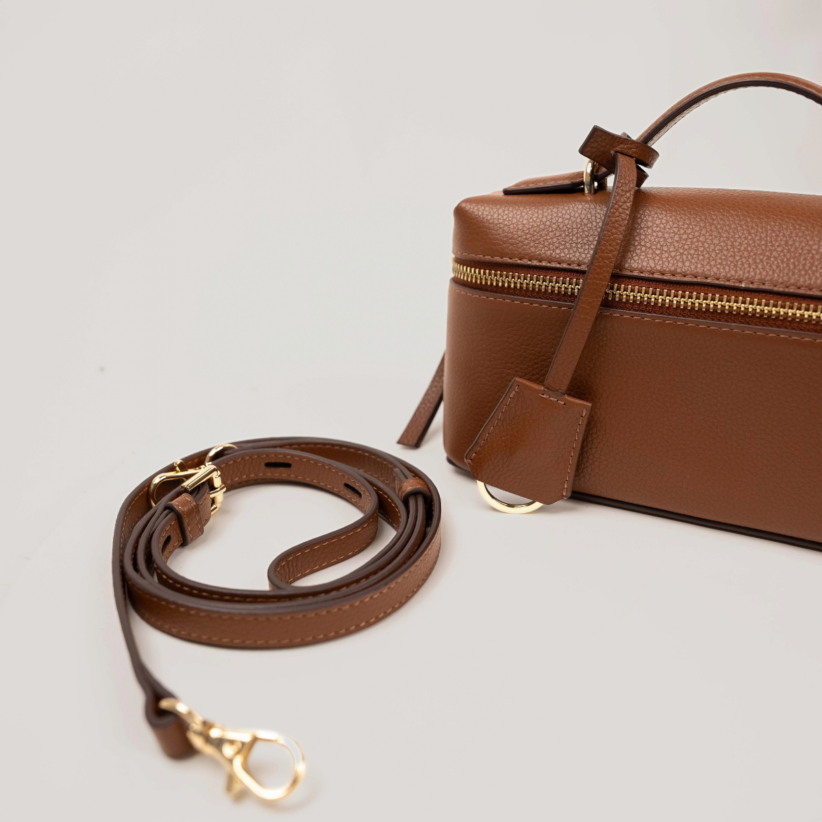 STRATOS TEXAS CROSSBODY - CHESTNUT