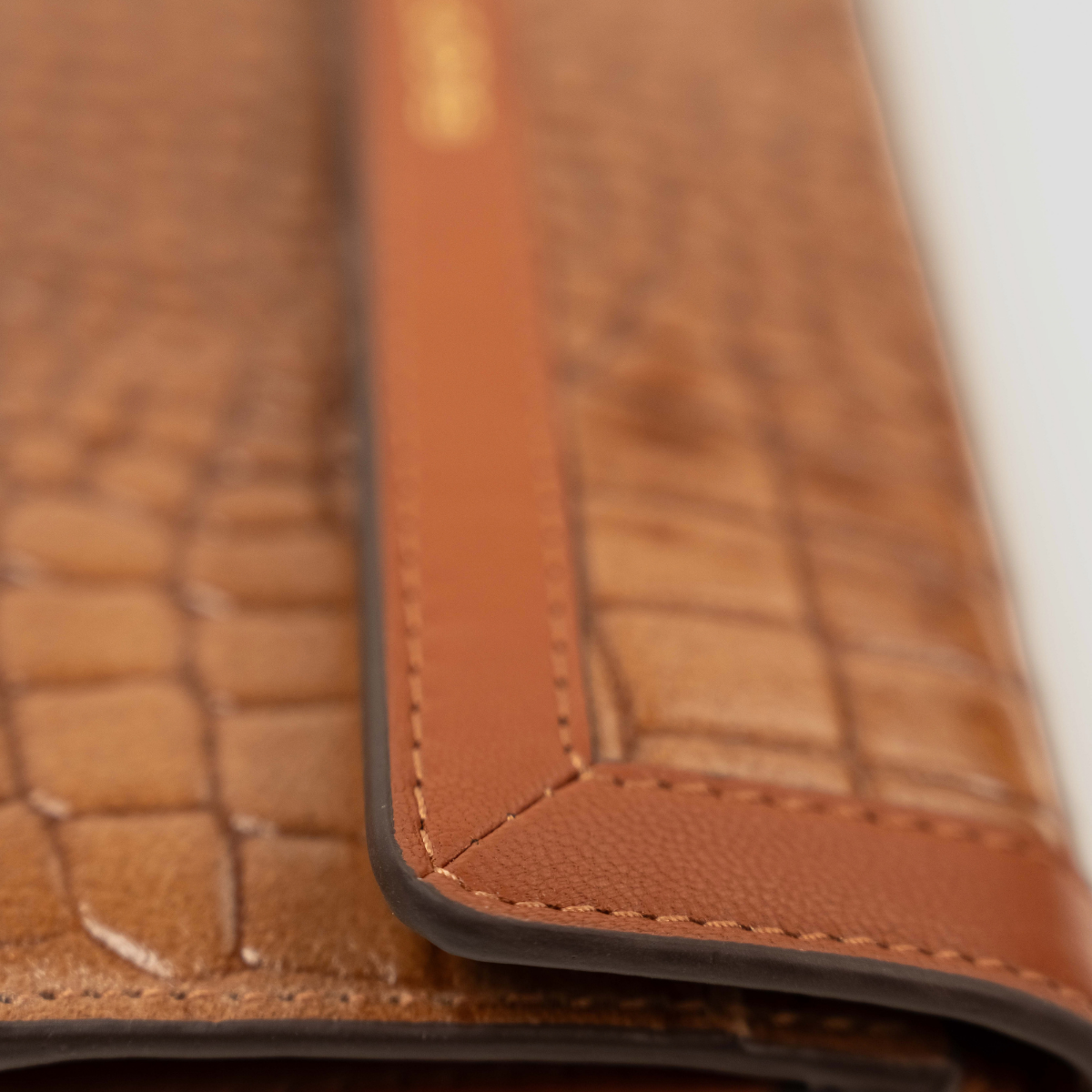AMARA CHECKBOOK CLUTCH - CHESTNUT