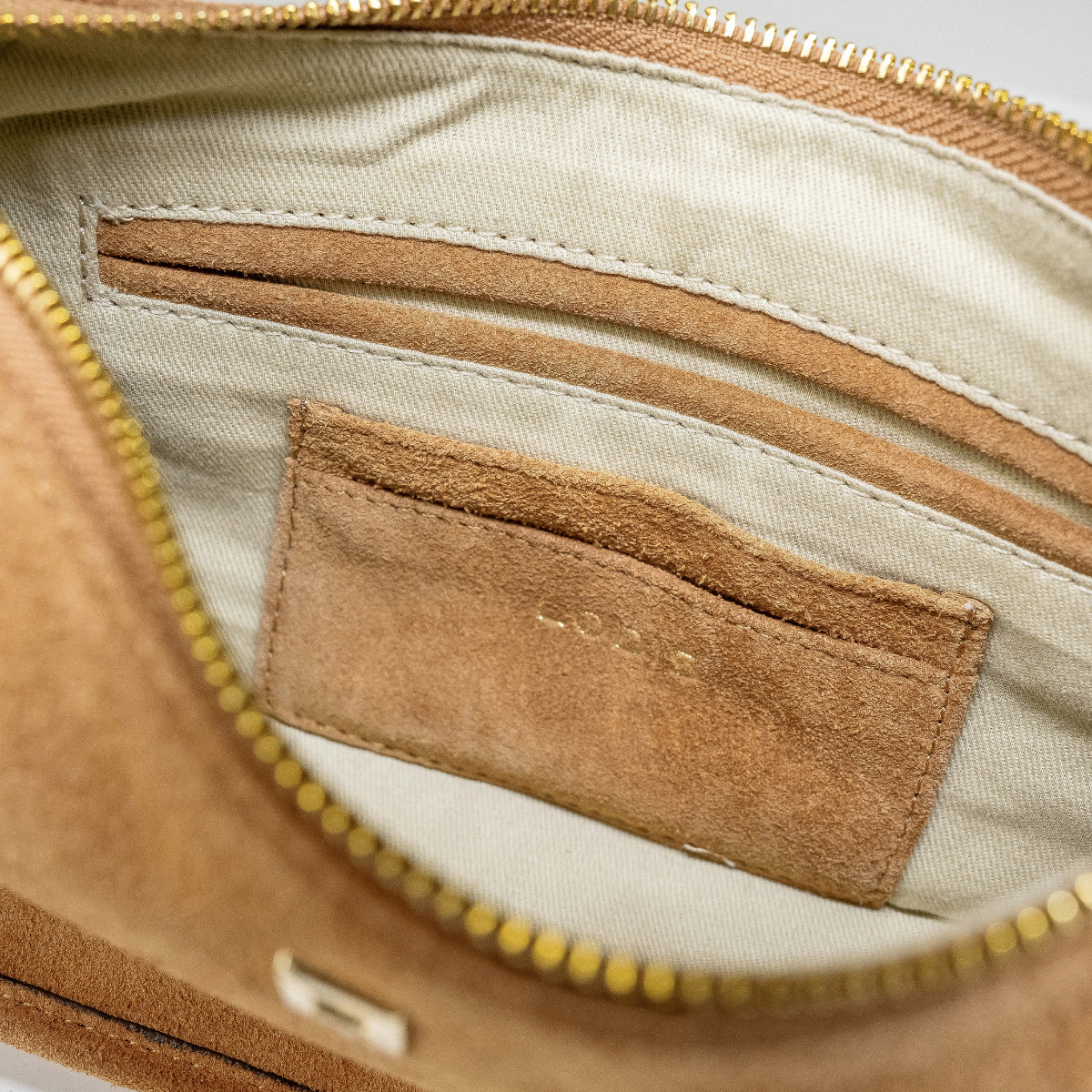 AXIS CROSSBODY - TAN