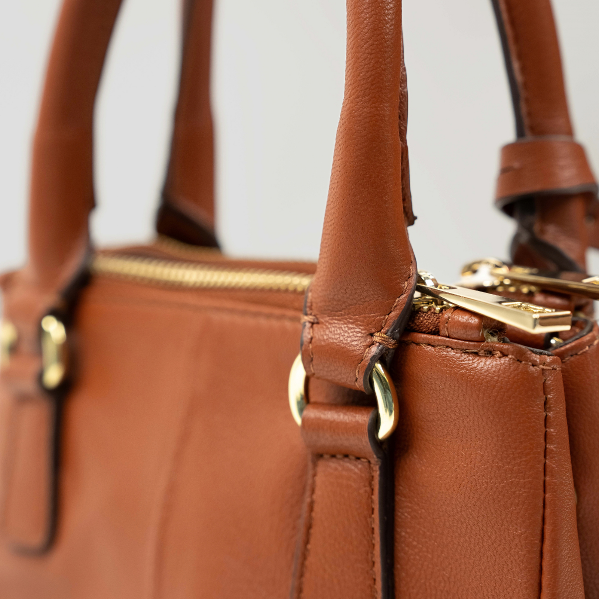 ECLIPSE TOP HANDLE TEXAS CROSSBODY - RUST