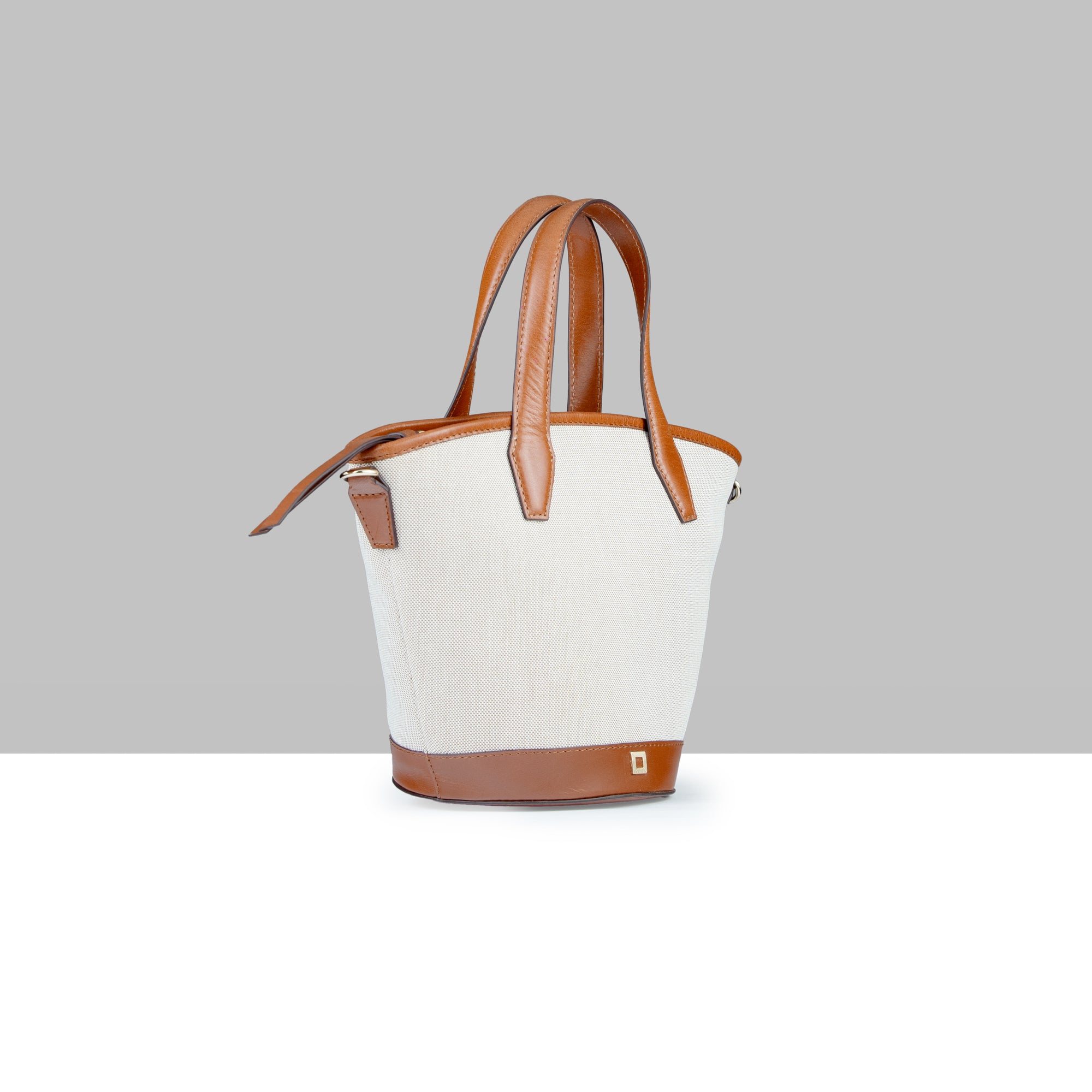 Kiara Small Bucket Bag